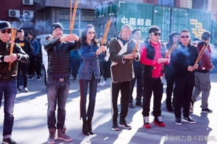 吳秀波跨界制片新劇開機，搭檔王鷗、岳云鵬引期待